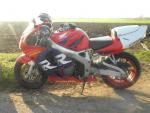 204114pb200460.jpg