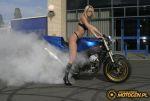 213213b_laski_motocykle_dziewczyny_hostessy_kobiety_fuel_girls_sex_seks_gole_motocyklistki_84.jpg